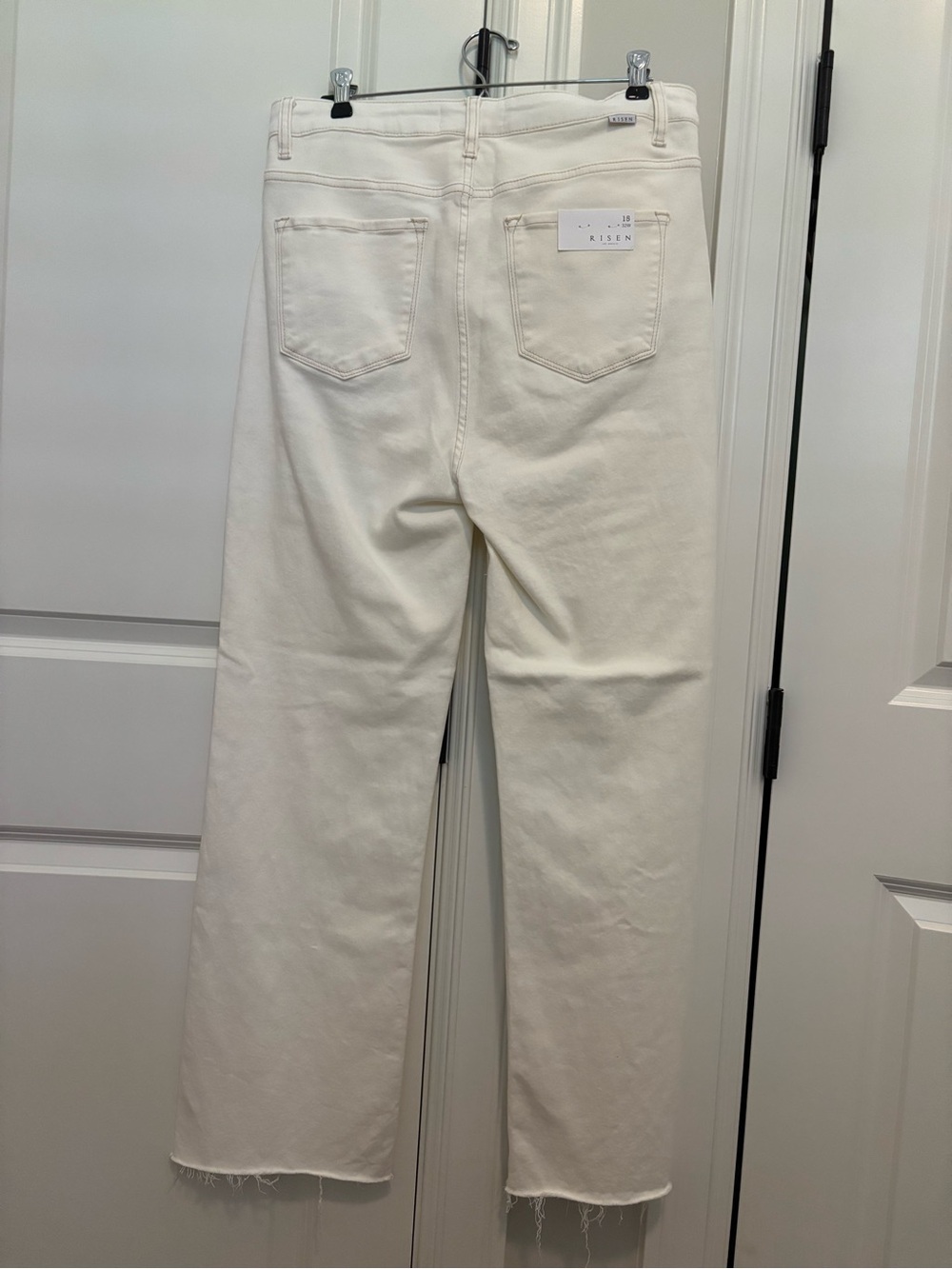Risen- Women's High-Rise Straight Jeans in Cream 15/32 - Picture 4 of 4